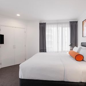 Executive One-Bedroom Apartment